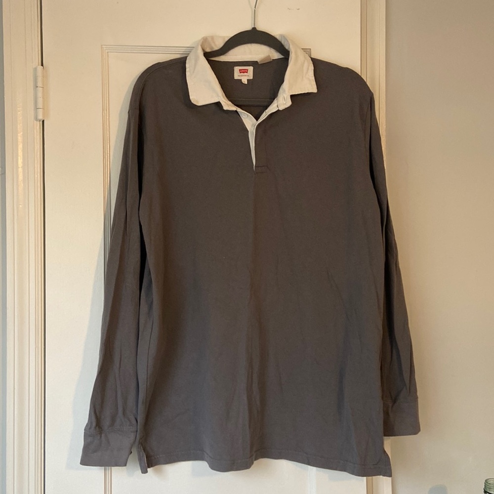 Levi’s Large amen Long Sleeve Polo Gray with White collar. Brand new, no tags!